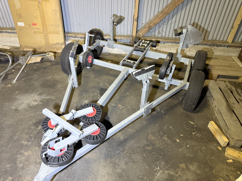 Båtkärra, oreggad 580cm 
