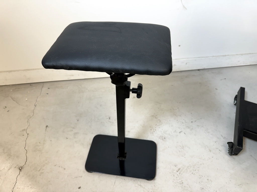 Behandlingsstol från tatueringsstudio Behandlingsstol från tatueringsstudio