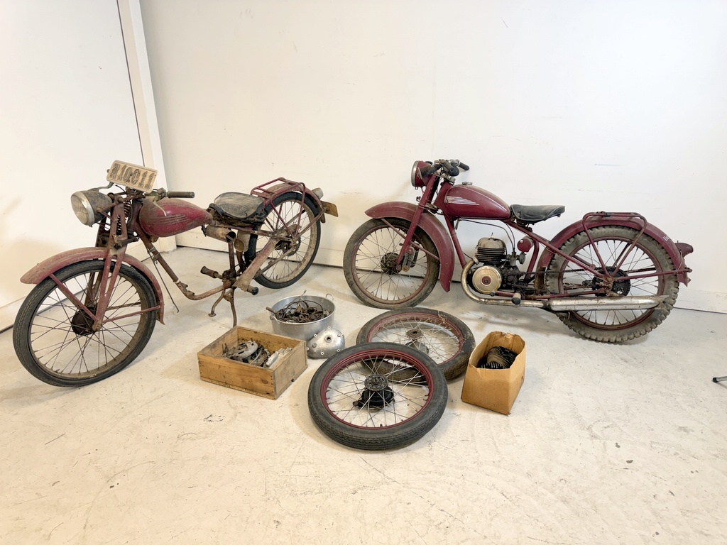 2st Husqvarna rödmyror (rep. objekt)